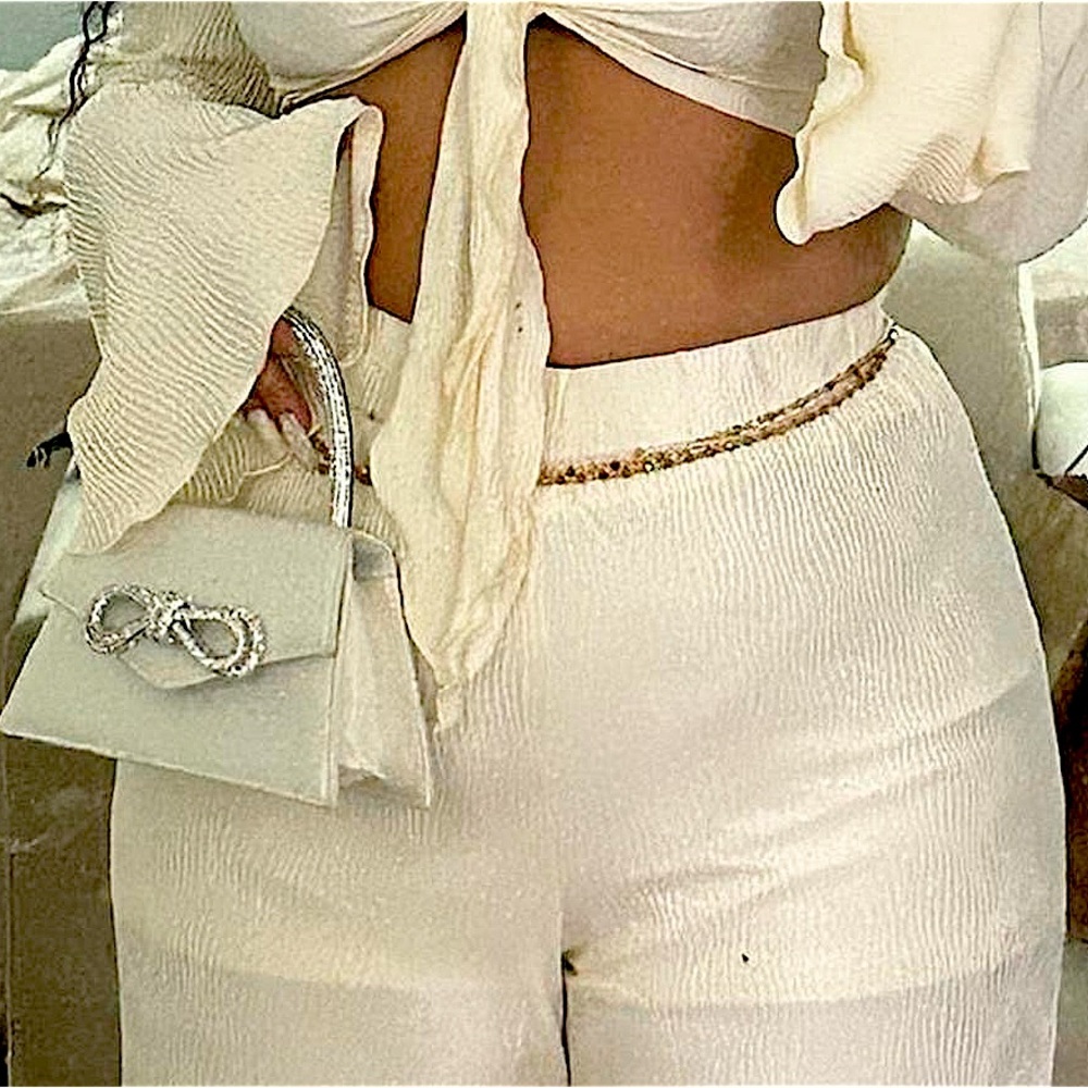 ivory white pleated textured pattern pants | flowy | Le Lis Collection